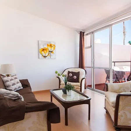 C08 - Central Sao Goncalo Townhouse Lagos