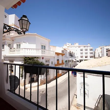 C08 - Central Sao Goncalo Townhouse