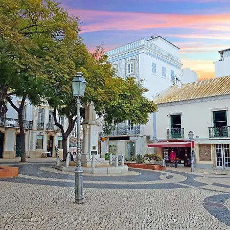 Tatil Evi C08 - Central Sao Goncalo Townhouse Lagos